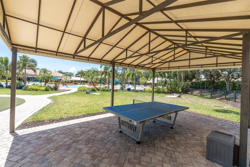 For Sale: $300,000 (3 beds, 2 baths, 1616 Square Feet)