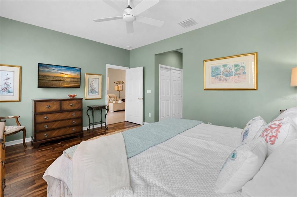 For Sale: $300,000 (3 beds, 2 baths, 1616 Square Feet)