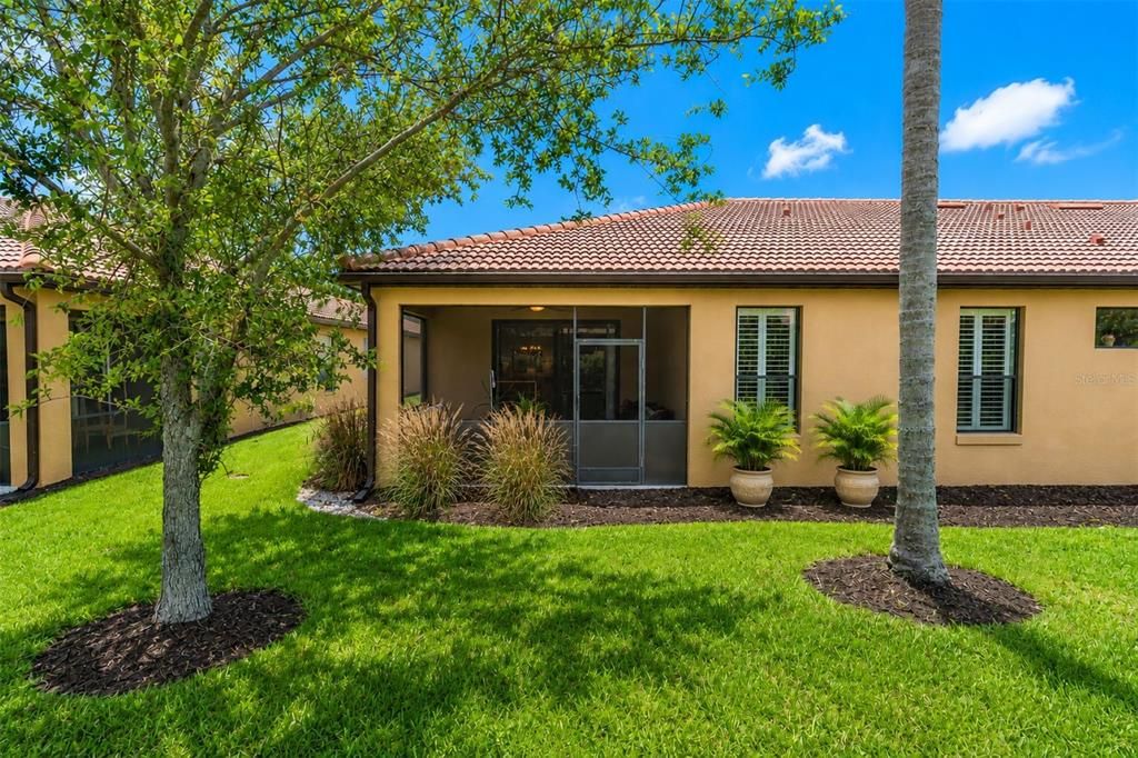 For Sale: $300,000 (3 beds, 2 baths, 1616 Square Feet)
