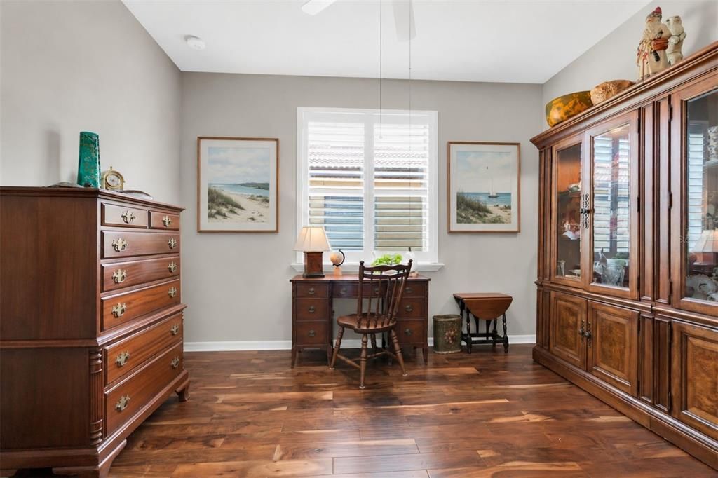 For Sale: $300,000 (3 beds, 2 baths, 1616 Square Feet)