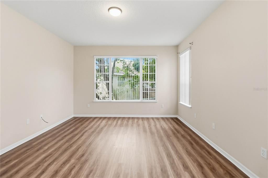 For Sale: $368,000 (4 beds, 2 baths, 2130 Square Feet)