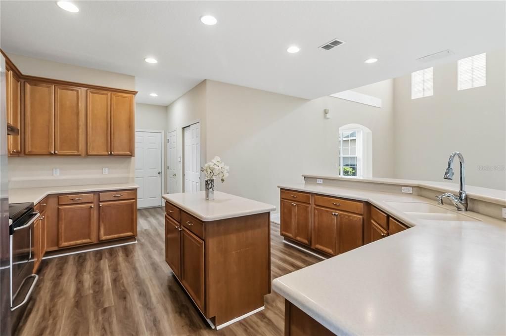 For Sale: $368,000 (4 beds, 2 baths, 2130 Square Feet)