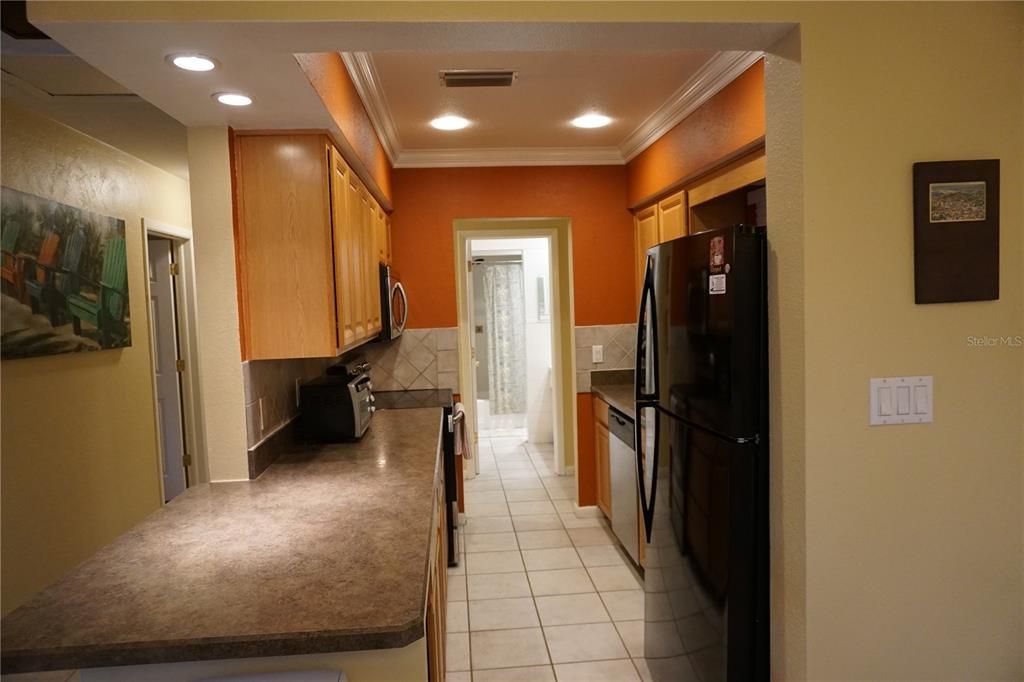For Rent: $1,925 (2 beds, 1 baths, 875 Square Feet)