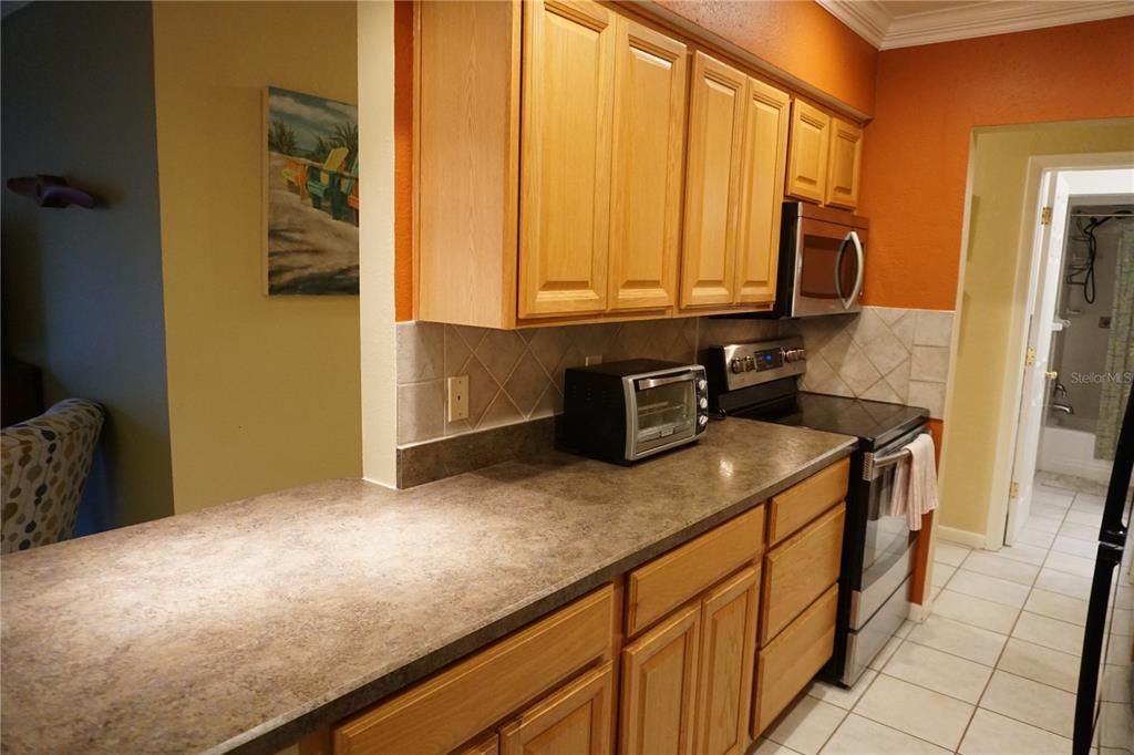 For Rent: $1,925 (2 beds, 1 baths, 875 Square Feet)