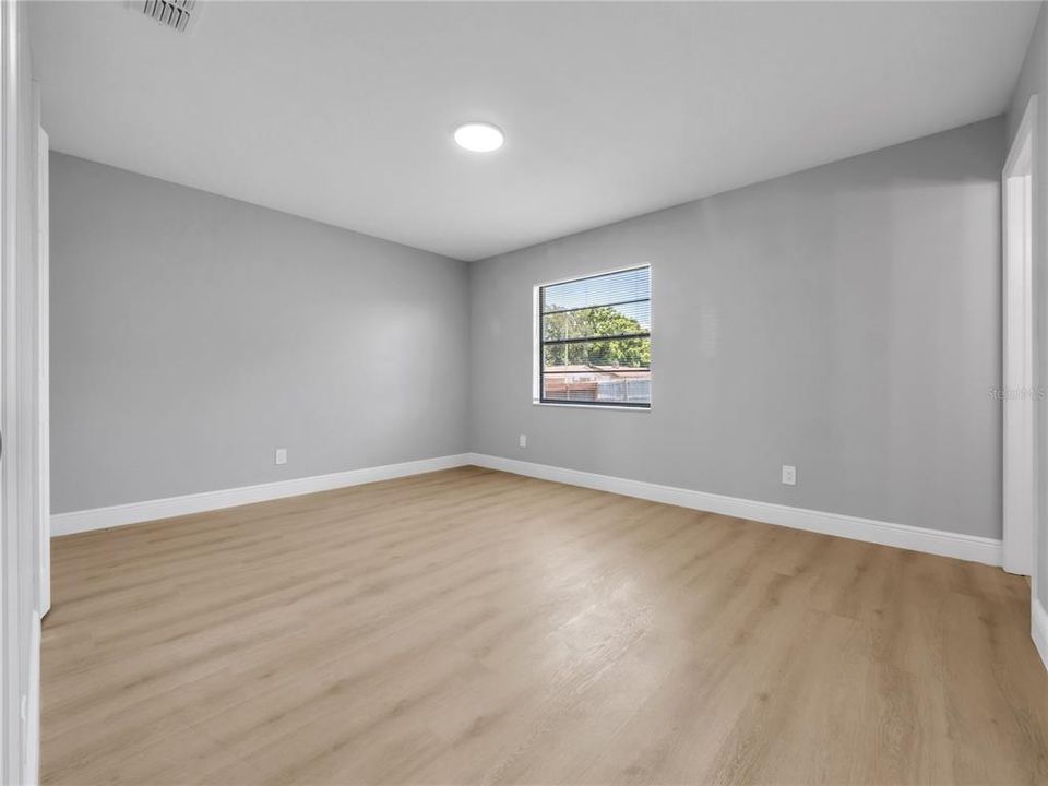 На продажу: $349,900 (3 спален, 2 ванн, 1184 Квадратных фут)