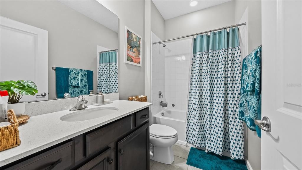 For Sale: $390,000 (3 beds, 2 baths, 1988 Square Feet)