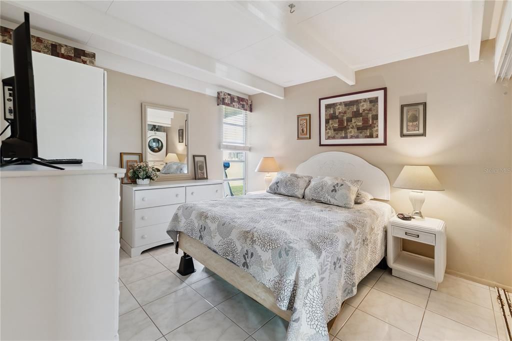В аренду: $1,200 (1 спален, 1 ванн, 648 Квадратных фут)