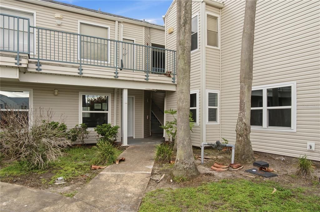 For Sale: $95,000 (2 beds, 2 baths, 900 Square Feet)