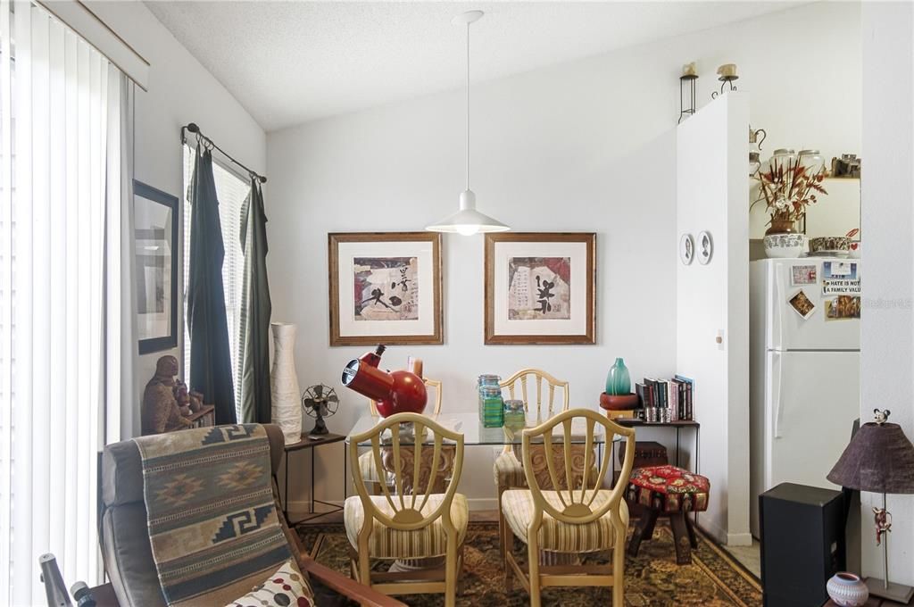 For Sale: $95,000 (2 beds, 2 baths, 900 Square Feet)