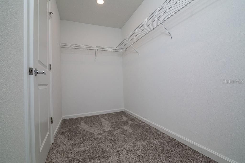 En Renta: $2,700 (4 camas, 2 baños, 1879 Pies cuadrados)