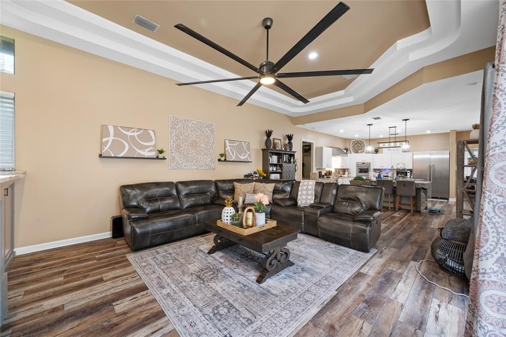 For Sale: $1,235,000 (3 beds, 4 baths, 3136 Square Feet)