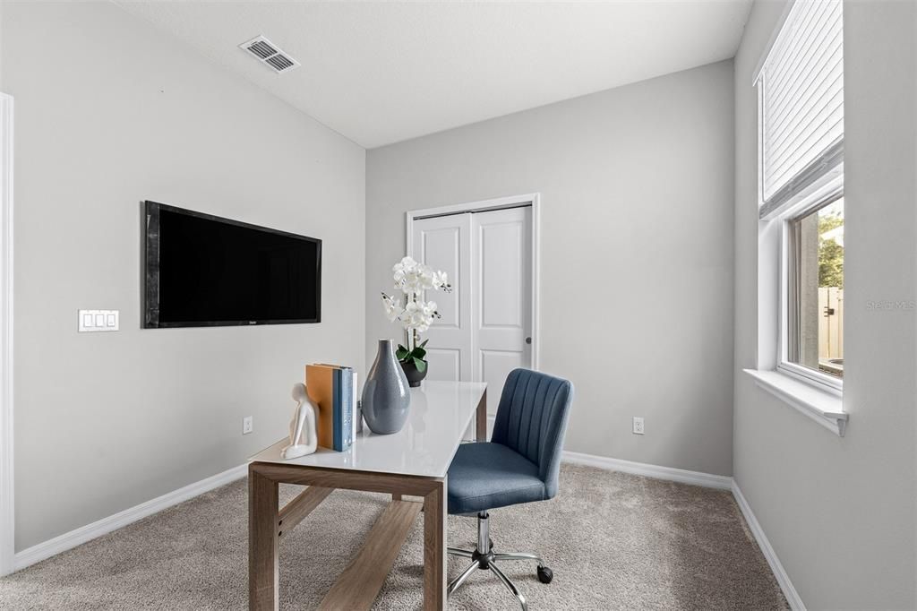 For Sale: $390,000 (4 beds, 2 baths, 1865 Square Feet)
