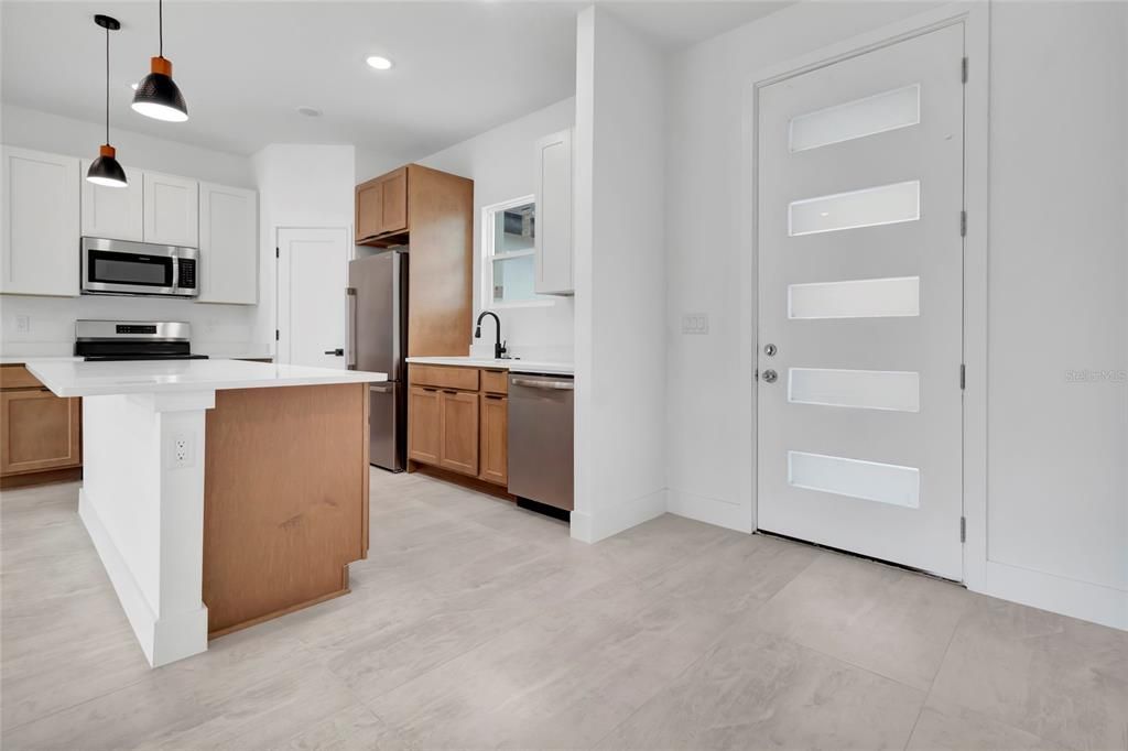 For Sale: $315,000 (3 beds, 2 baths, 1702 Square Feet)