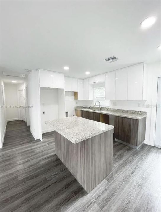 For Sale: $550,000 (0 beds, 0 baths, 1071 Square Feet)