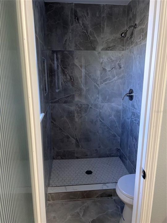 En Renta: $2,600 (4 camas, 2 baños, 2200 Pies cuadrados)