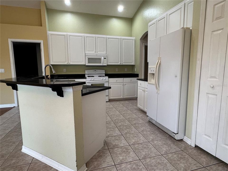 В аренду: $2,995 (4 спален, 3 ванн, 2258 Квадратных фут)
