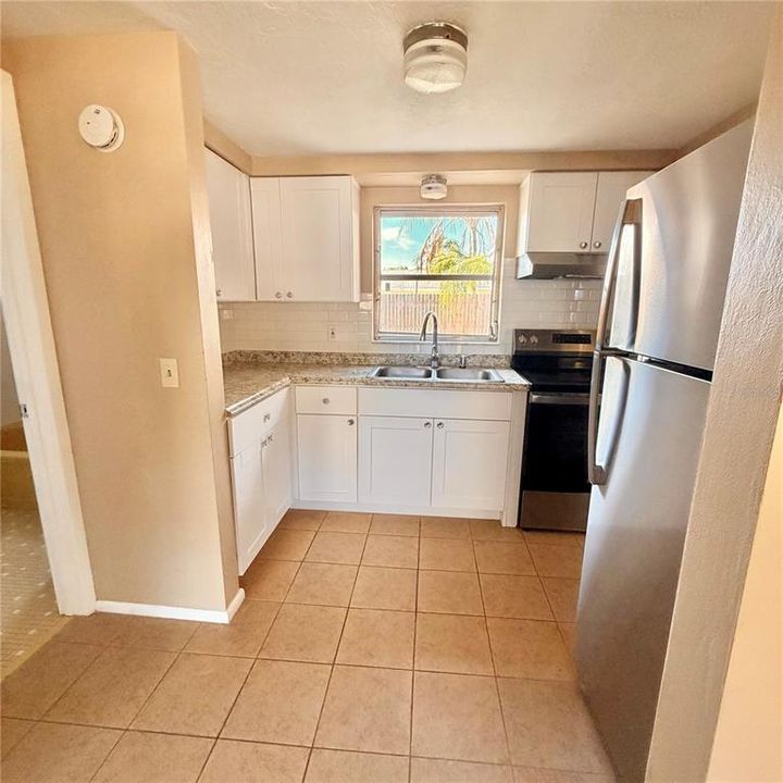 В аренду: $1,200 (1 спален, 1 ванн, 630 Квадратных фут)