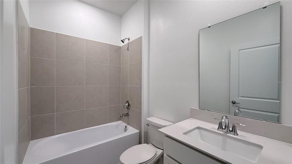 В аренду: $2,740 (5 спален, 3 ванн, 2445 Квадратных фут)