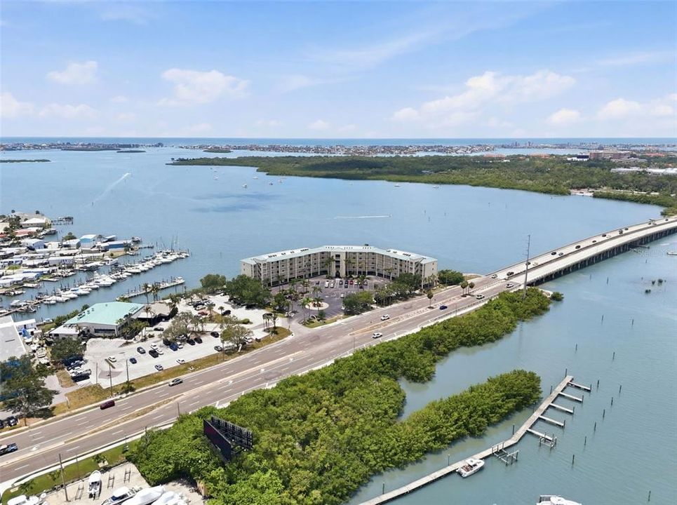 For Sale: $274,999 (1 beds, 1 baths, 310 Square Feet)