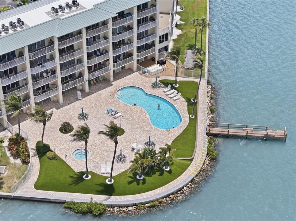 For Sale: $274,999 (1 beds, 1 baths, 310 Square Feet)