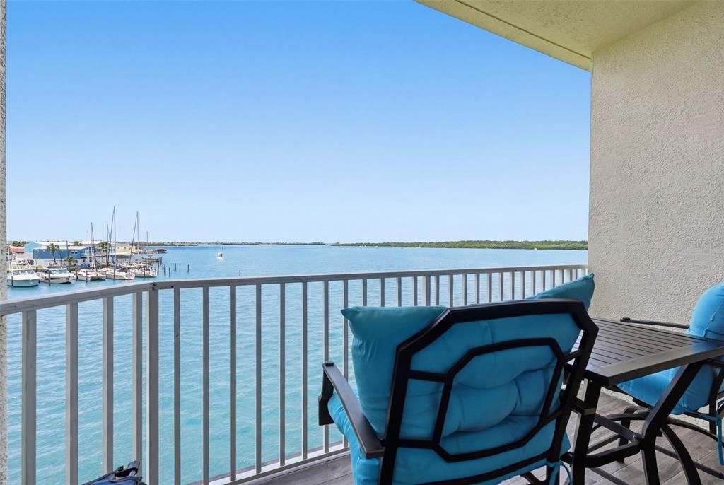 For Sale: $274,999 (1 beds, 1 baths, 310 Square Feet)