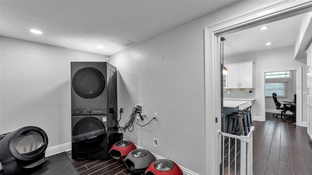 For Rent: $3,500 (4 beds, 3 baths, 3306 Square Feet)
