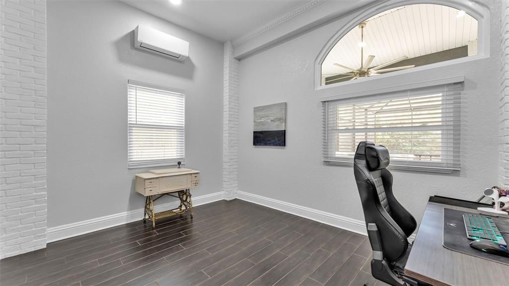 For Rent: $3,500 (4 beds, 3 baths, 3306 Square Feet)