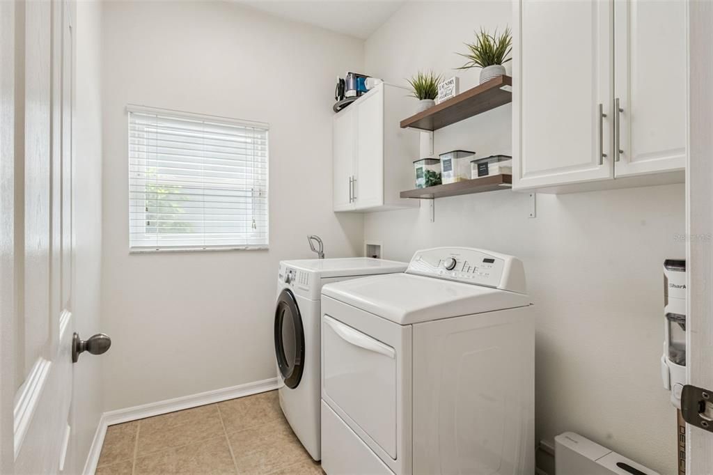For Sale: $515,000 (4 beds, 3 baths, 2677 Square Feet)