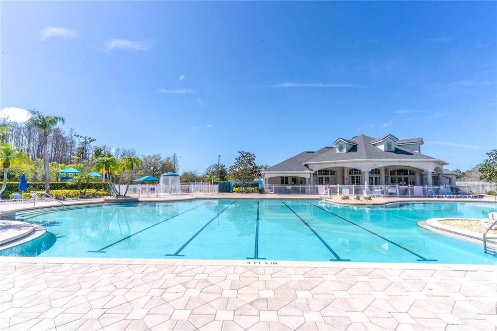 For Sale: $515,000 (4 beds, 3 baths, 2677 Square Feet)