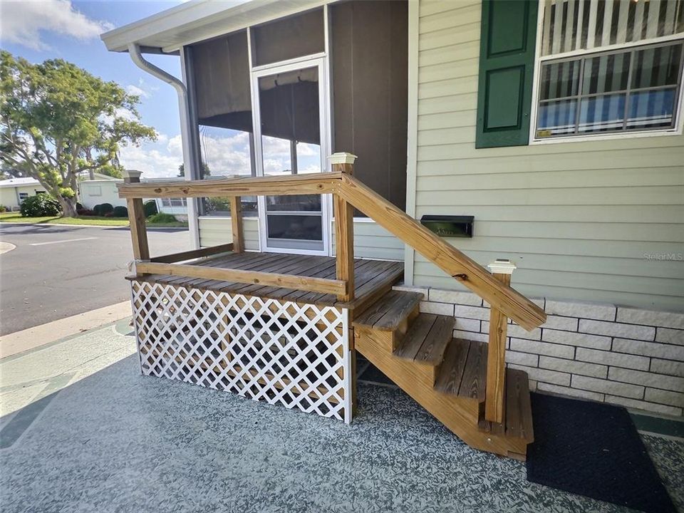 For Rent: $2,500 (3 beds, 2 baths, 1529 Square Feet)