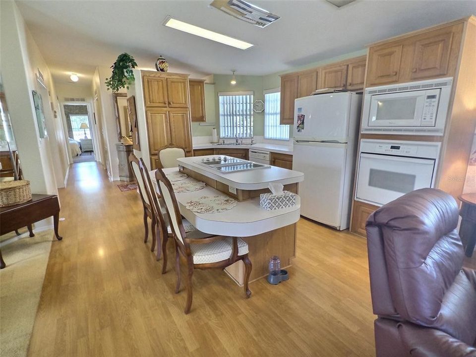 For Rent: $2,500 (3 beds, 2 baths, 1529 Square Feet)