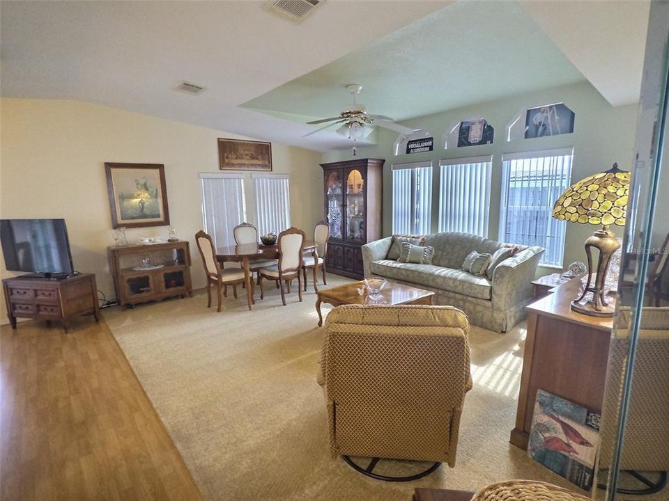 For Rent: $2,500 (3 beds, 2 baths, 1529 Square Feet)
