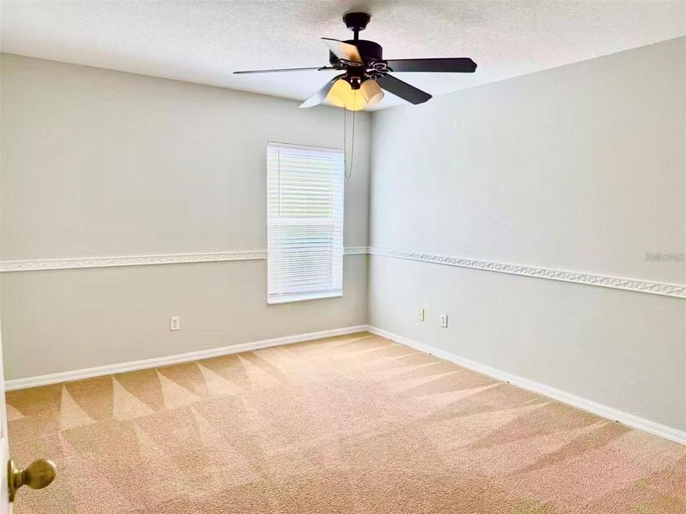 For Rent: $2,600 (3 beds, 2 baths, 1684 Square Feet)