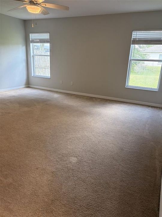 For Rent: $2,600 (3 beds, 2 baths, 1684 Square Feet)