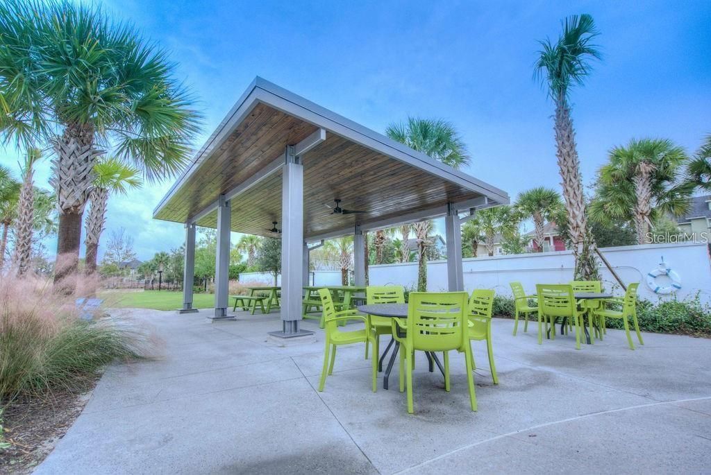 For Rent: $3,495 (3 beds, 2 baths, 2006 Square Feet)