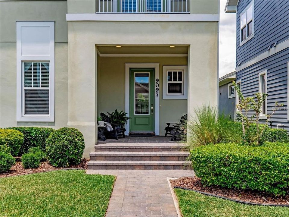 For Rent: $3,495 (3 beds, 2 baths, 2006 Square Feet)