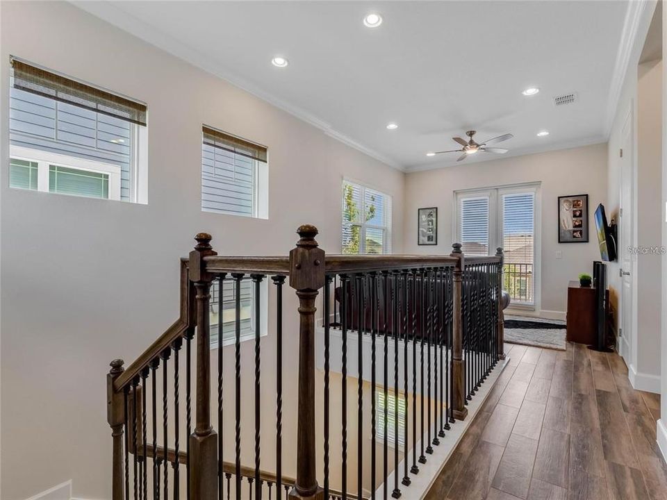 For Rent: $3,495 (3 beds, 2 baths, 2006 Square Feet)