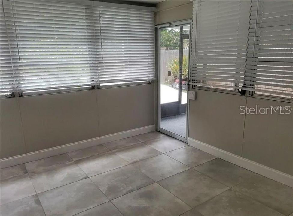 For Sale: $565,000 (4 beds, 3 baths, 2350 Square Feet)
