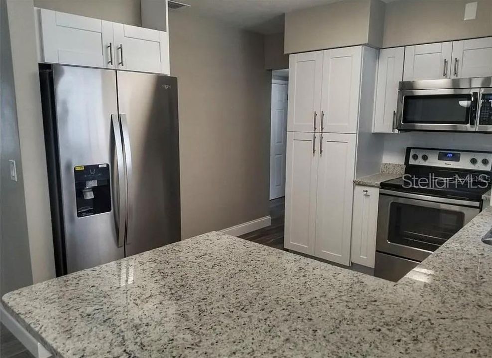 For Sale: $565,000 (4 beds, 3 baths, 2350 Square Feet)