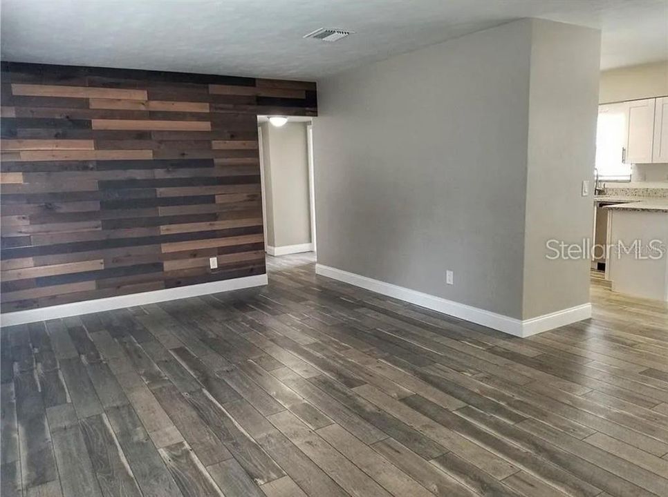 For Sale: $565,000 (4 beds, 3 baths, 2350 Square Feet)