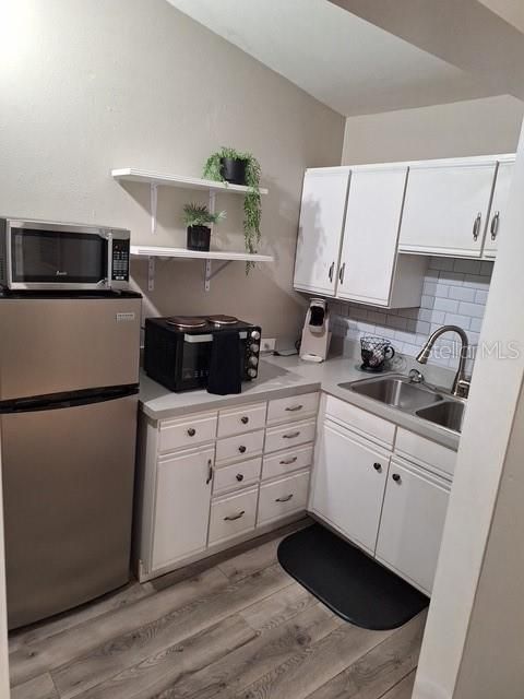 For Sale: $565,000 (4 beds, 3 baths, 2350 Square Feet)
