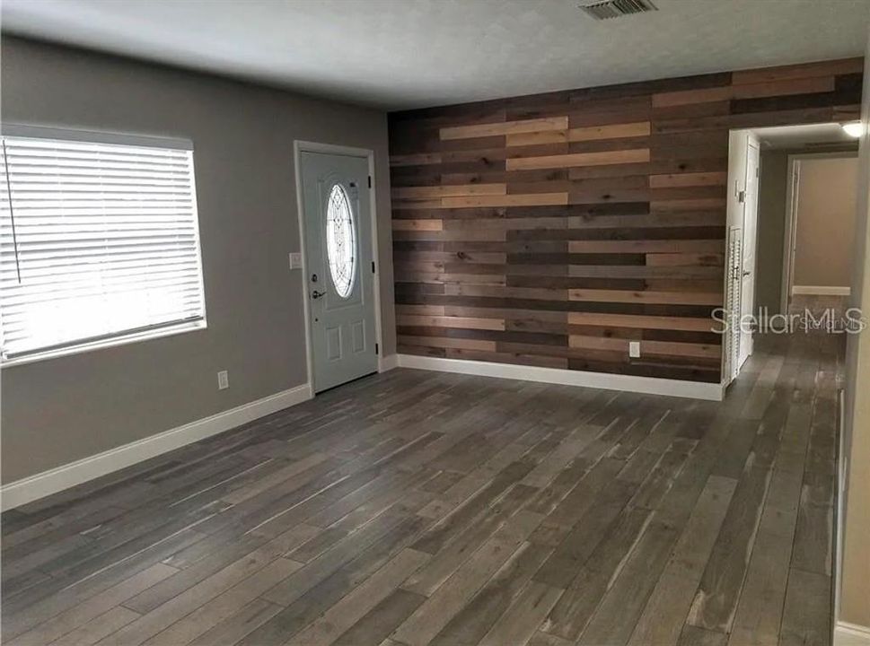 For Sale: $565,000 (4 beds, 3 baths, 2350 Square Feet)