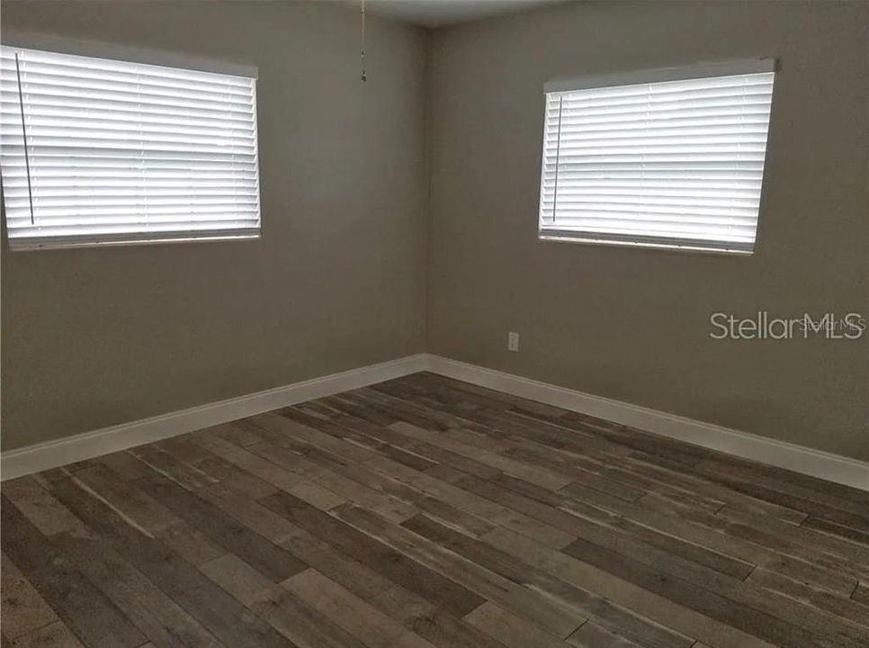 For Sale: $565,000 (4 beds, 3 baths, 2350 Square Feet)