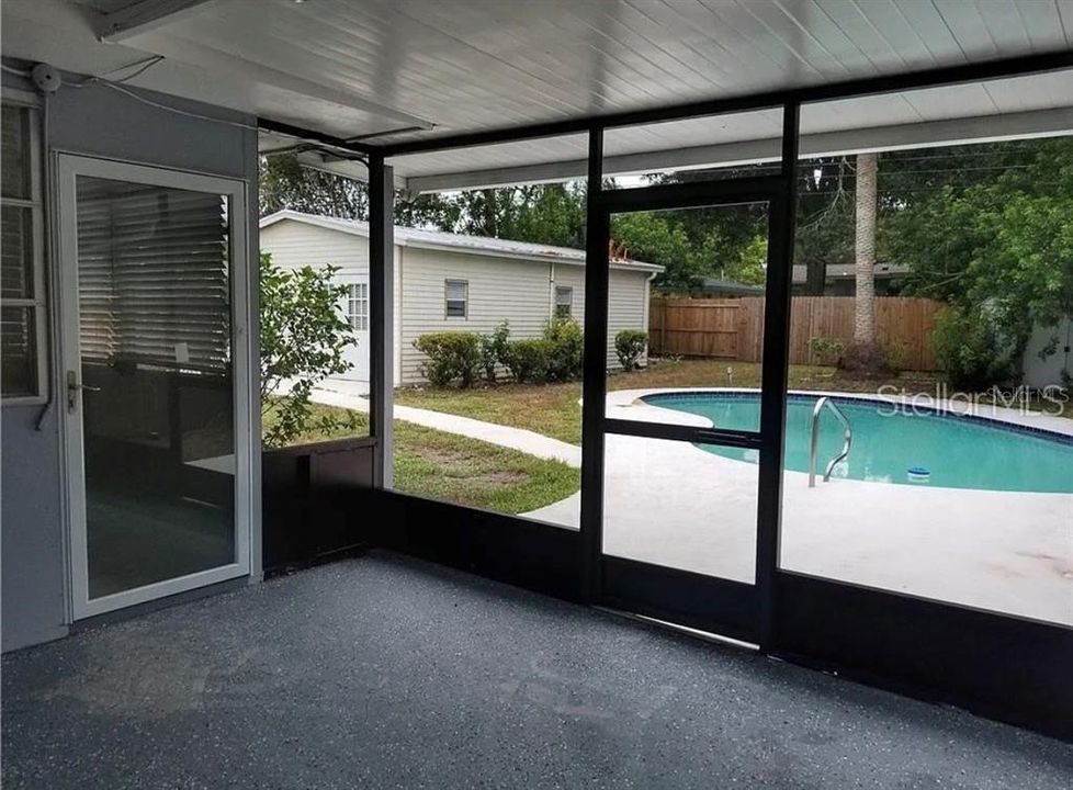 For Sale: $565,000 (4 beds, 3 baths, 2350 Square Feet)