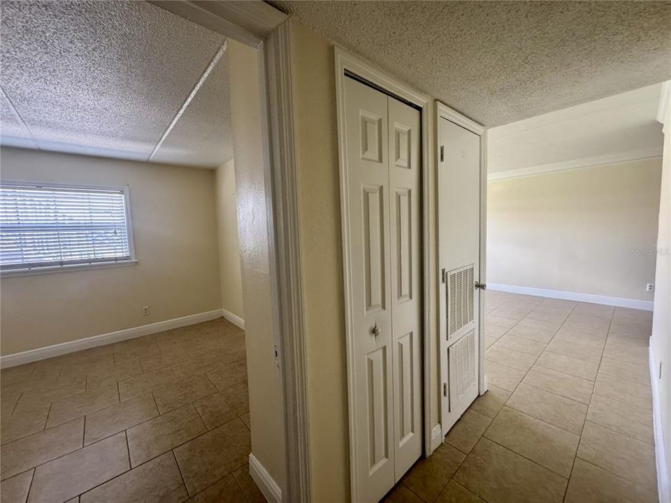 For Sale: $139,000 (2 beds, 1 baths, 702 Square Feet)