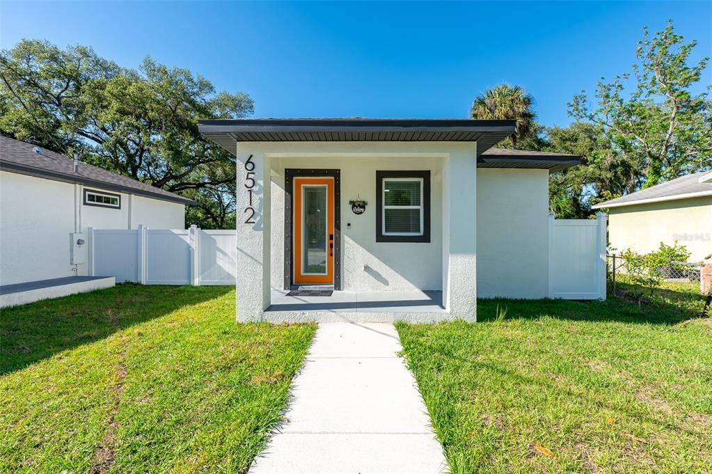 En Venta: $610,000 (4 camas, 3 baños, 2179 Pies cuadrados)