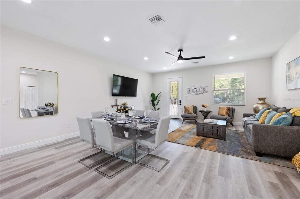 En Venta: $610,000 (4 camas, 3 baños, 2179 Pies cuadrados)