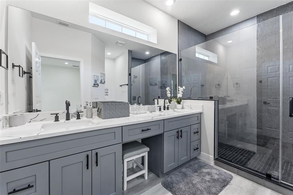 En Venta: $595,000 (4 camas, 3 baños, 2179 Pies cuadrados)