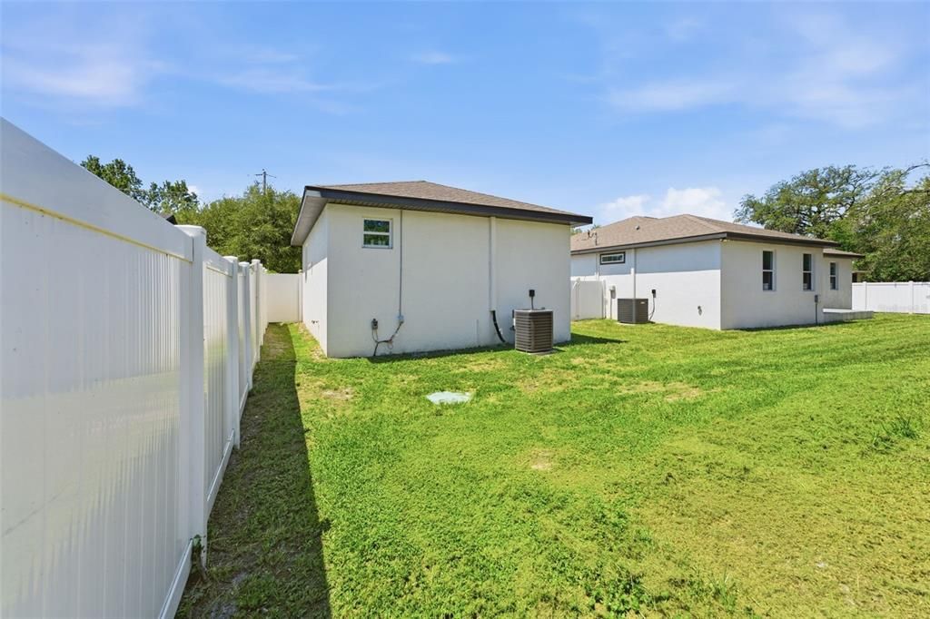 En Venta: $595,000 (4 camas, 3 baños, 2179 Pies cuadrados)