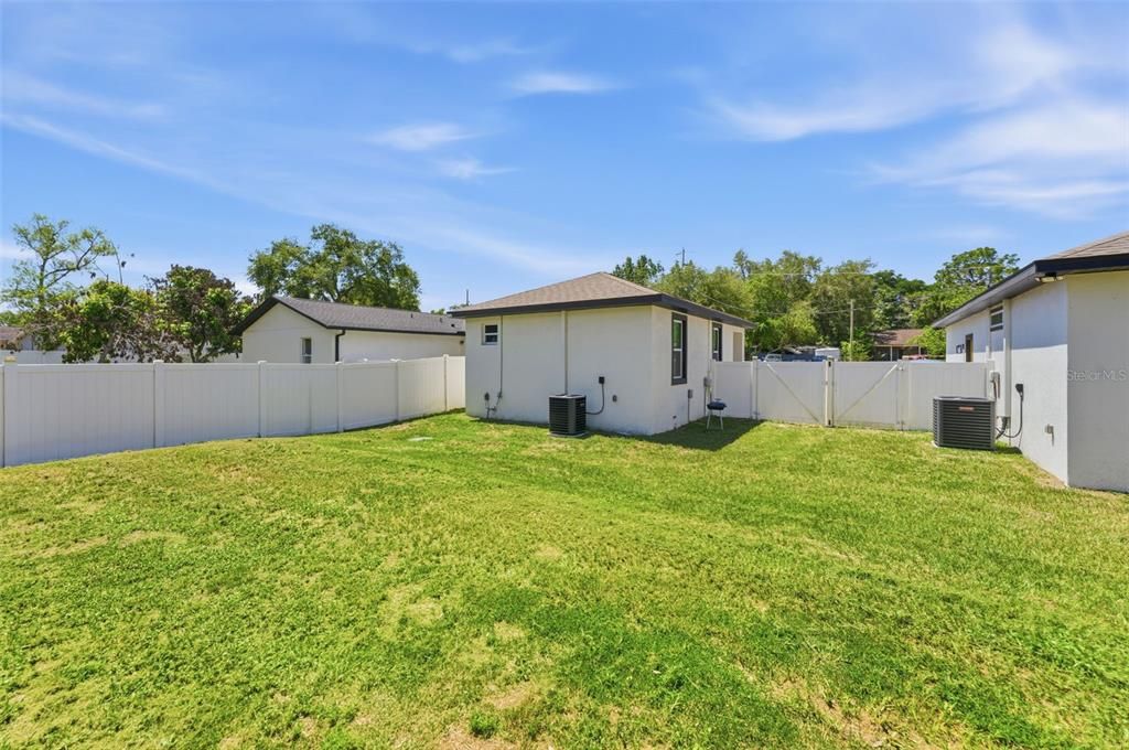 En Venta: $595,000 (4 camas, 3 baños, 2179 Pies cuadrados)